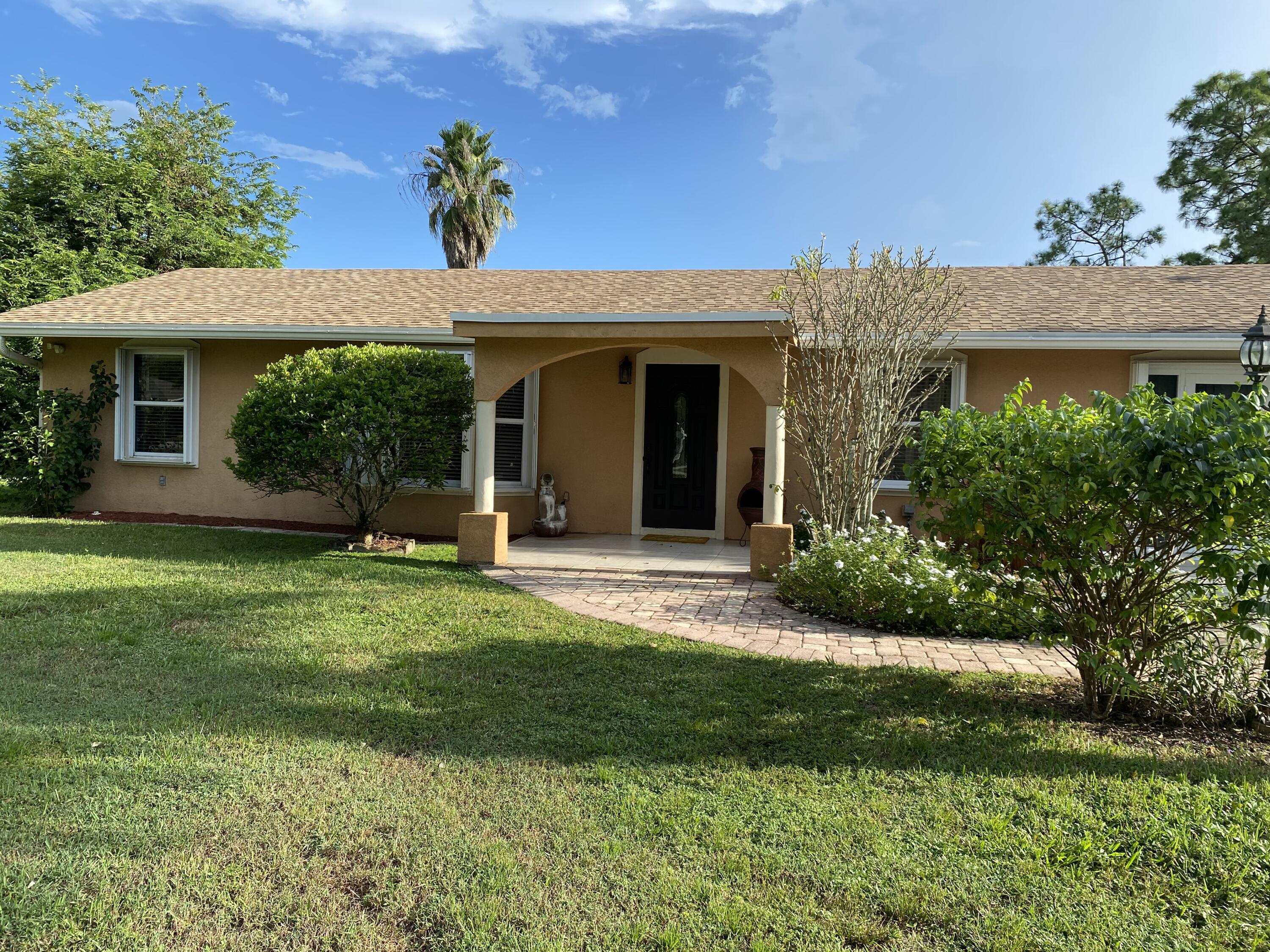 13216 Orange Blvd N  