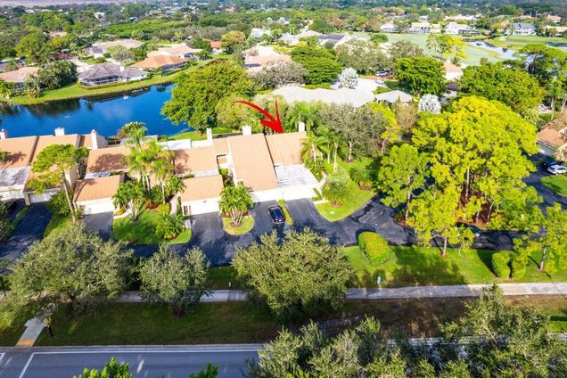 5 Tournament Boulevard Palm Beach Gardens, FL Townhouse Sold - Photo 1 of 33. Opens carousel modal