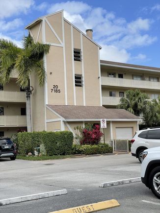 7185 Huntington Lane Unit 203 Delray Beach, FL Condo Contingent - Photo 1 of 23. Opens carousel modal