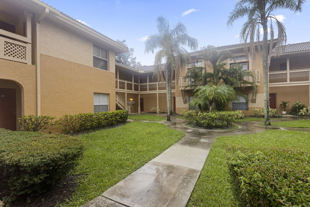 4863 Via Palm Lake Unit 803 West Palm Beach, FL Townhouse Sold - Photo 1 of 37. Opens carousel modal