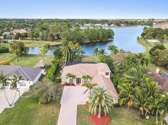 4475 Hunting Trail Lake Worth, FL House Sold - Photo 1 of 51. Opens carousel modal