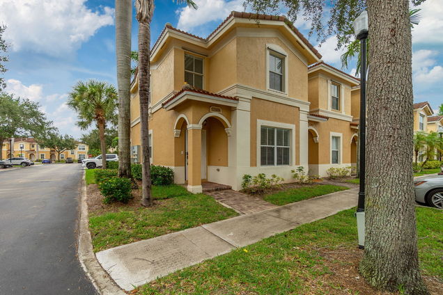 12989 SW 30th Court Unit 135