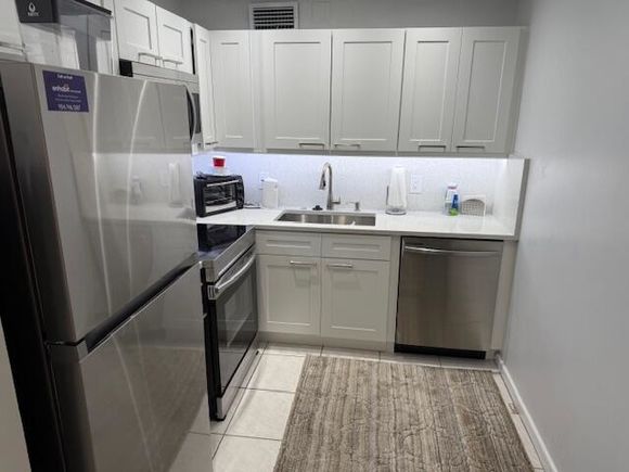 150 Newport J Deerfield Beach, FL Condo Active - Photo 1 of 41. Opens carousel modal