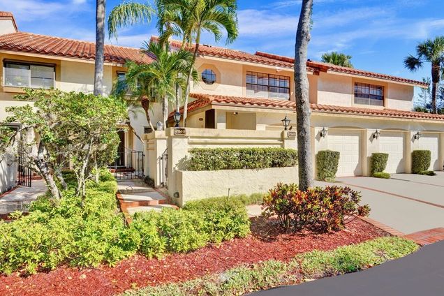 7948 La Mirada Drive Boca Raton, FL Condo Sold - Photo 1 of 54. Opens carousel modal
