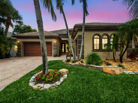1289 Beacon Circle