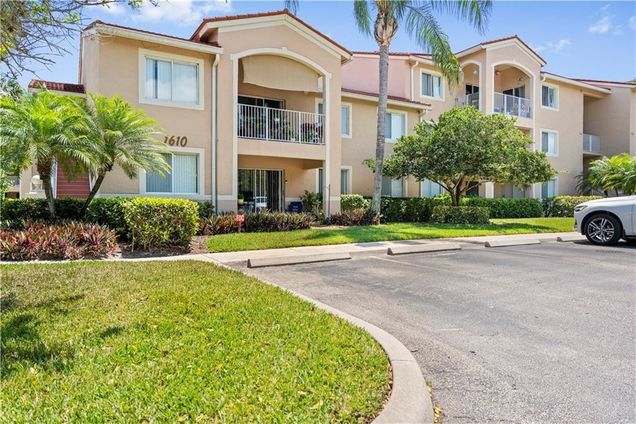 1610 N 42nd Circle Unit 207 Vero Beach, FL Condo Active - Photo 1 of 25. Opens carousel modal