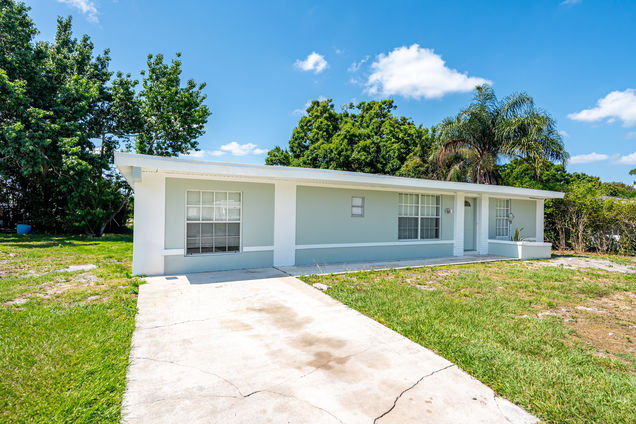 618 Coconut Avenue N Port Saint Lucie, FL House Sold - Photo 1 of 46. Opens carousel modal