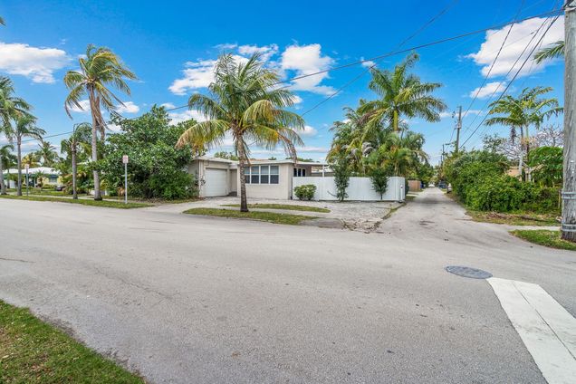 1603 Jefferson Street Hollywood, FL House Active - Photo 1 of 29. Opens carousel modal