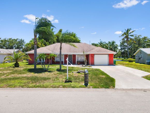 1318 SE Vestridge Lane Port Saint Lucie, FL House Active - Photo 1 of 30. Opens carousel modal