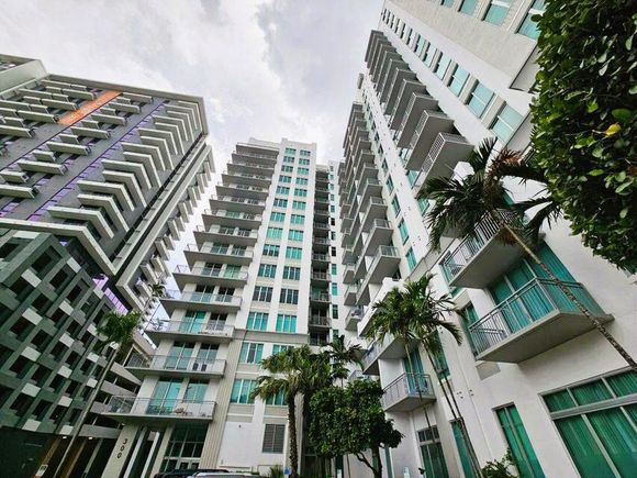 300 S Australian Avenue Unit 810 West Palm Beach, FL Condo Active - Photo 1 of 30. Opens carousel modal