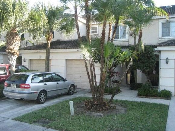 4716 Palmbrooke Circle West Palm Beach, FL Townhouse Active - Photo 1 of 13. Opens carousel modal