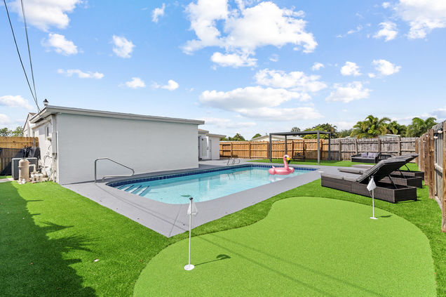 2137 Longwood Road