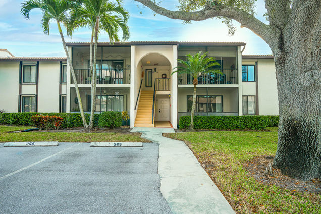 2025 SW Silver Pine Way Unit 120-D1