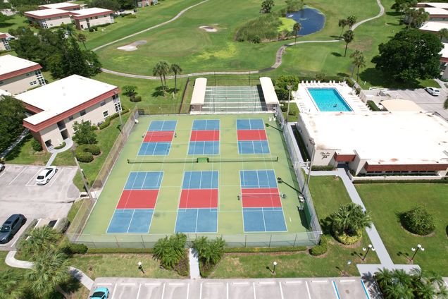 16 Vista Palm Lane Unit 204