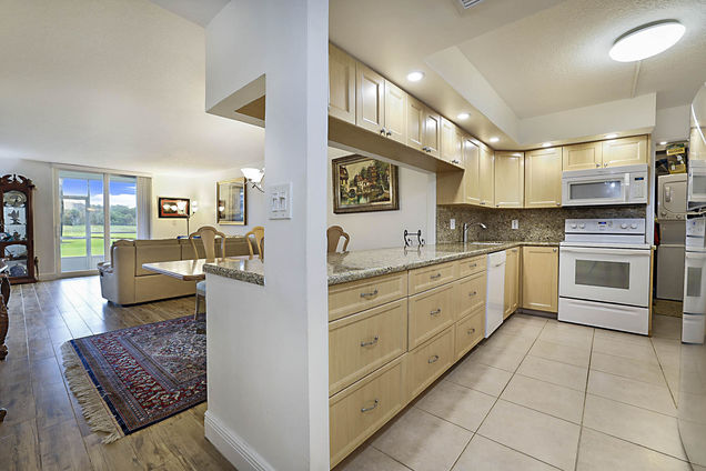250 NW 67th Street Unit 119