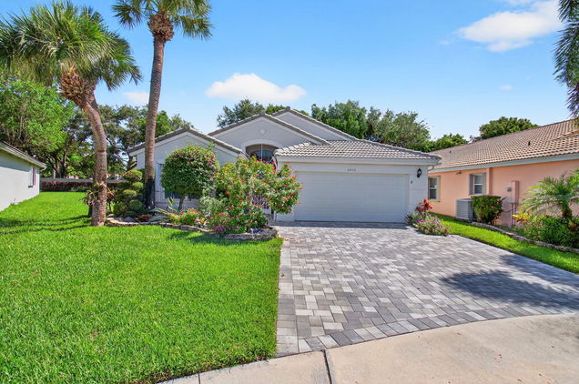 6435 Tiara Drive