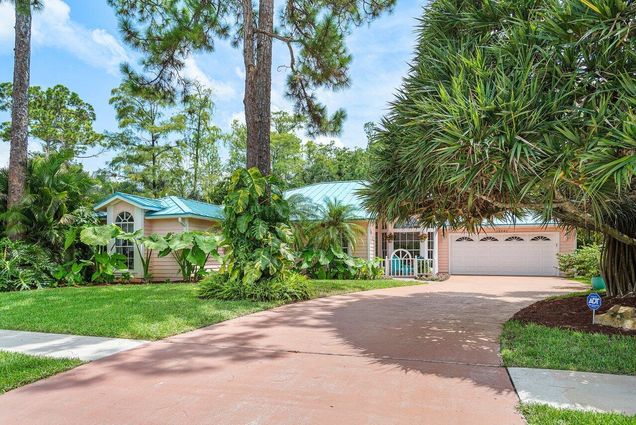 13982 Paddock Drive