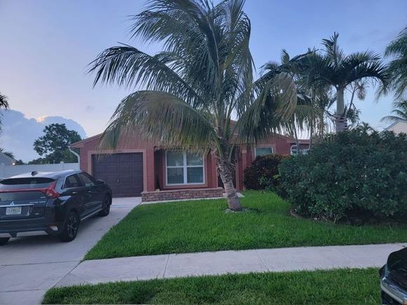 10585 Aquarius Lane