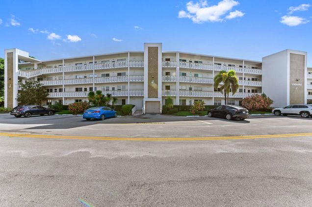 4031 Lyndhurst J