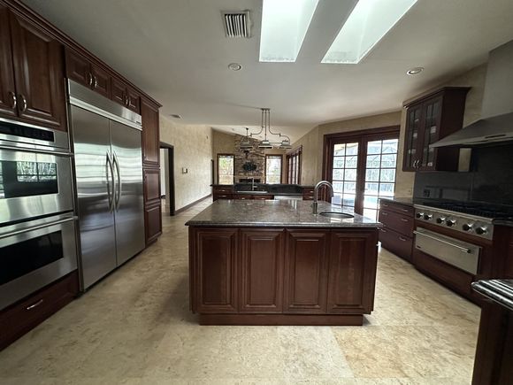 1985 Parkside Circle S