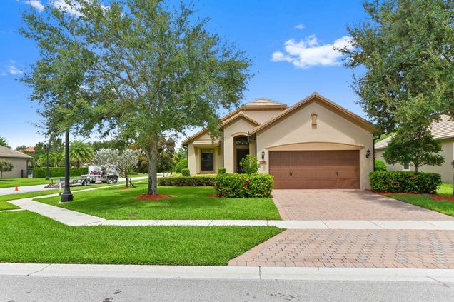 10559 Prato Street Wellington, FL House Active - Photo 1 of 40. Opens carousel modal