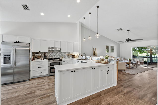 5148 Arbor Glen Circle Lake Worth, FL House Active - Photo 1 of 47. Opens carousel modal