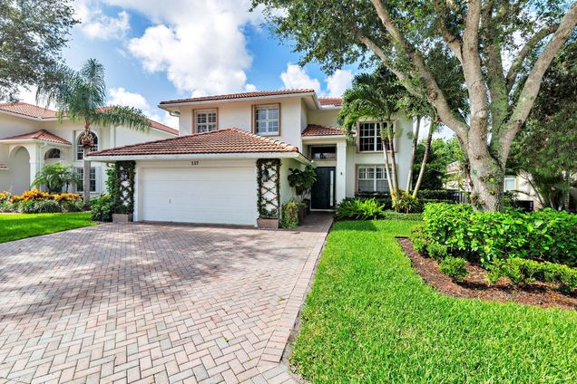 117 Hidden Hollow Drive