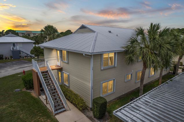175 SE Village Drive Unit 175 Port Saint Lucie, FL Condo Active - Photo 1 of 29. Opens carousel modal