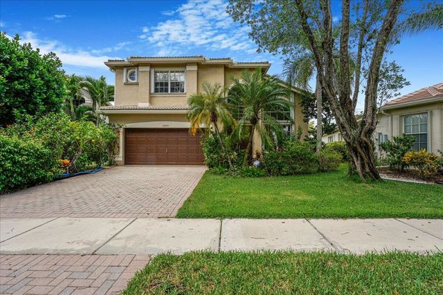 19059 Skyridge Circle