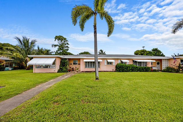 355 Main Boulevard Unit B Boynton Beach, FL Condo Active - Photo 1 of 17. Opens carousel modal