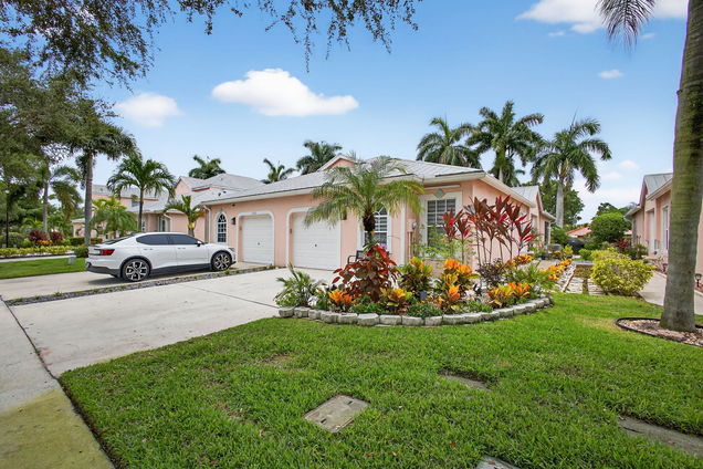 10761 Pelican Drive Wellington, FL House Active - Photo 1 of 65. Opens carousel modal