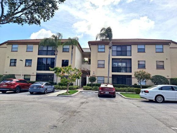 5099 Splendido Court Unit P