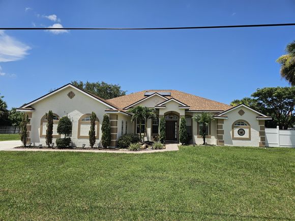 1637 SW La Gorce Avenue SW Port Saint Lucie, FL House Active - Photo 1 of 37. Opens carousel modal