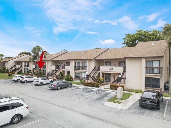 2241 SW 15th Street Unit 203