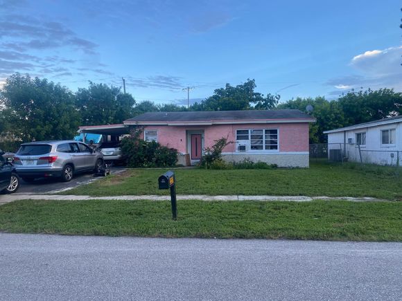 220 NW 20th Court