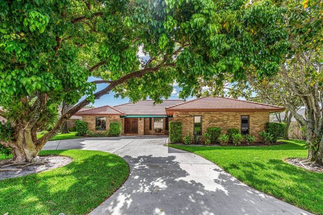 21792 Mountain Sugar Lane