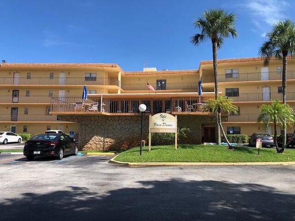 9273 SW 8th Street Unit 417