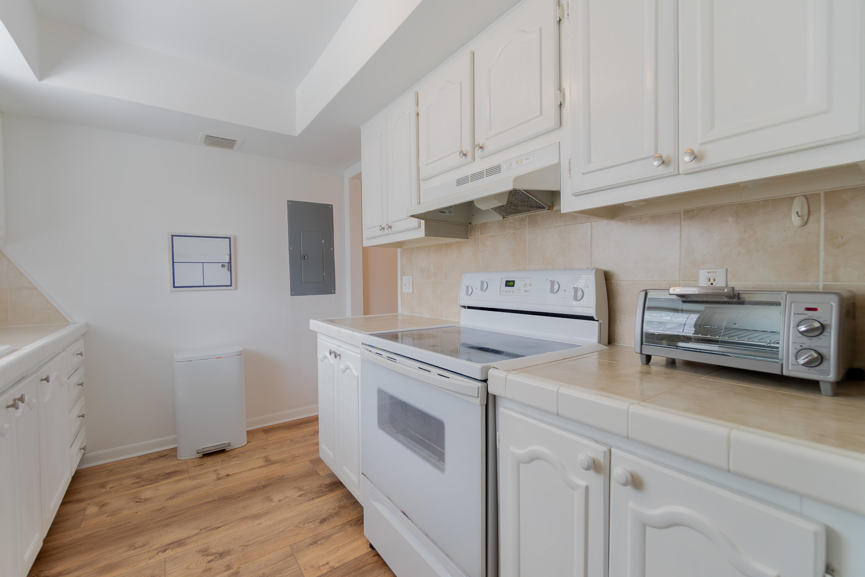 2025 S Seacrest Blvd B Boynton - 35 RX 11109667 12 1753228620