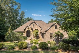 351 Club View Drive