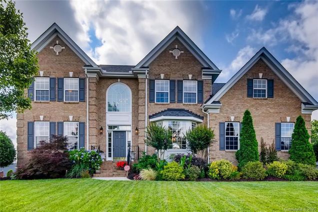 7727 Pleasant Valley Dr Harrisburg Nc 28075 Estately Mls 3631020