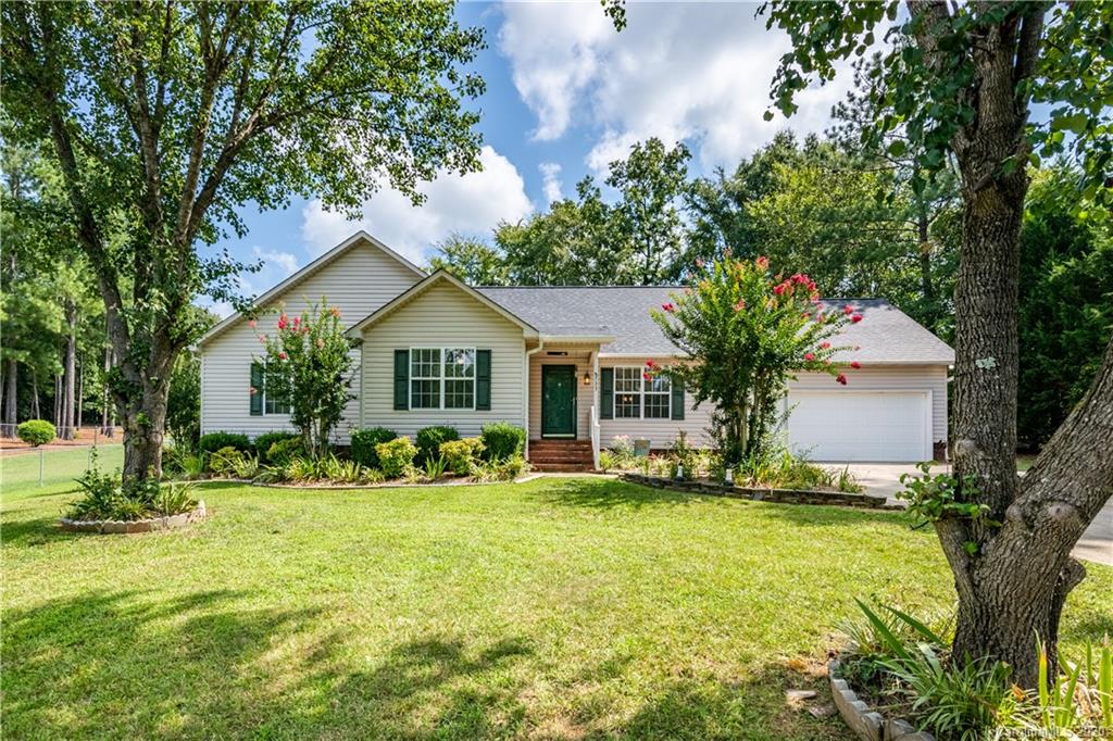 8733 Oldenburg Dr, Mount Pleasant, NC 28124 Estately 🧡 MLS 3651136