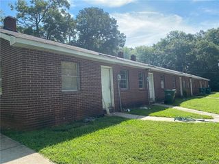 106 Oakhill Street