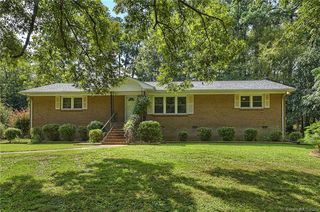 1908 Lakeview Drive