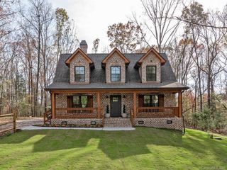 1215 Cuthbertson Road Unit 2