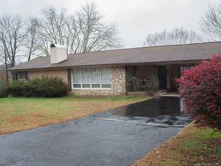 546 Country Club Road