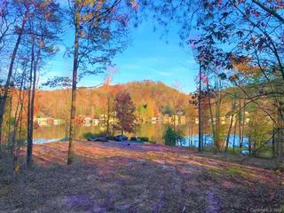00 W Lakeshore Drive