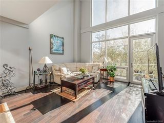 1133 Metropolitan Avenue Unit 302