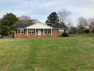 1053 Willow Drive