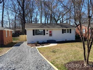 1716 Finchley Drive Unit 19
