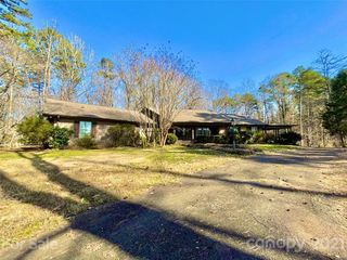 10606 Willow Oak Road